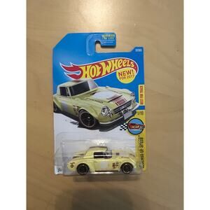 Hot Wheels Fairlady 2000 Legends of Speed Yellow 1/10